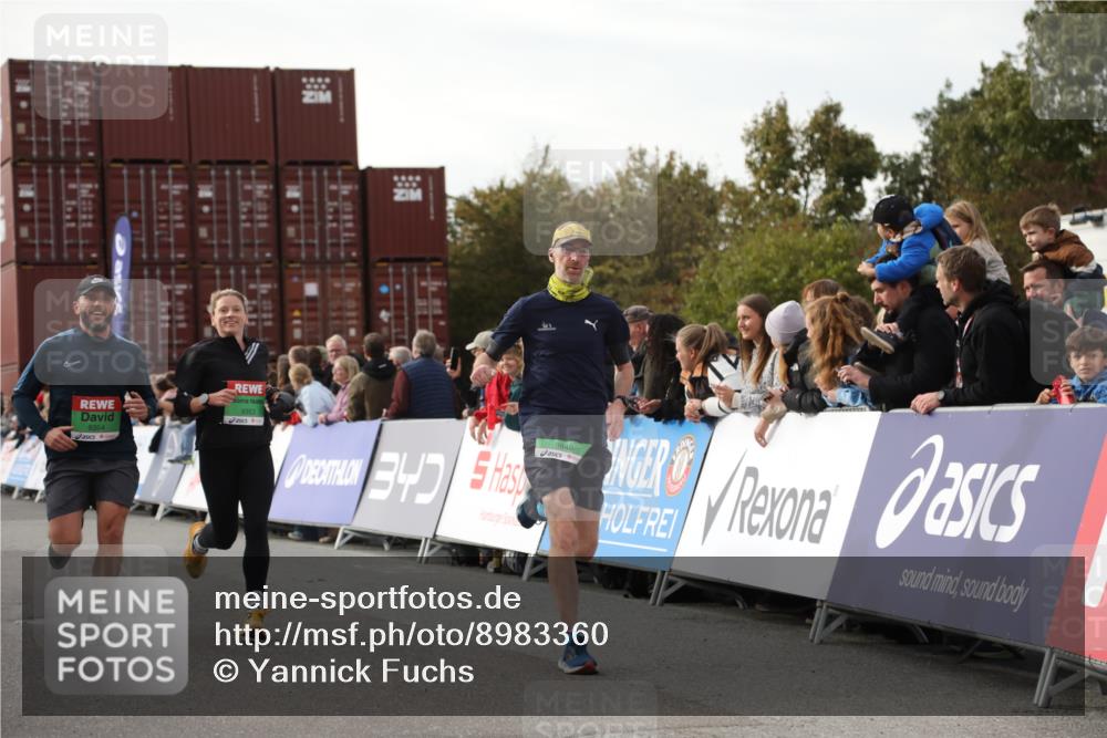 03.10.2025 - Köhlbrandbrückenlauf Yannick Fuchs http://msf.ph/oto/8983360 03.10.2025 16:06:50 Ziel 7263, 8848, 8967, 9128, 9353, 9354 meine-sportfotos.de