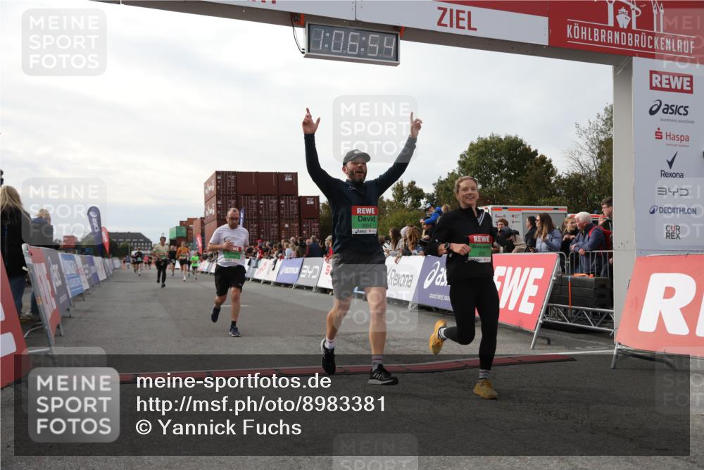 03.10.2025 - Köhlbrandbrückenlauf Yannick Fuchs http://msf.ph/oto/8983381 03.10.2025 16:06:52 Ziel 7263, 8848, 8866, 8967, 9128, 9353, 9354, 9416, 9417 meine-sportfotos.de