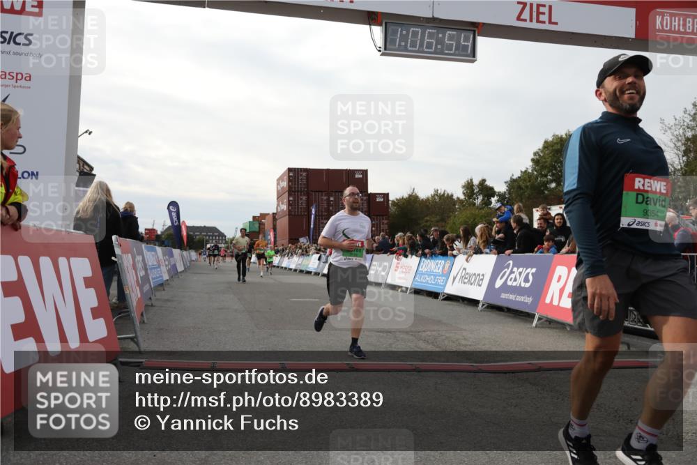 03.10.2025 - Köhlbrandbrückenlauf Yannick Fuchs http://msf.ph/oto/8983389 03.10.2025 16:06:53 Ziel 7263, 8848, 8866, 8967, 9128, 9353, 9354, 9416, 9417 meine-sportfotos.de