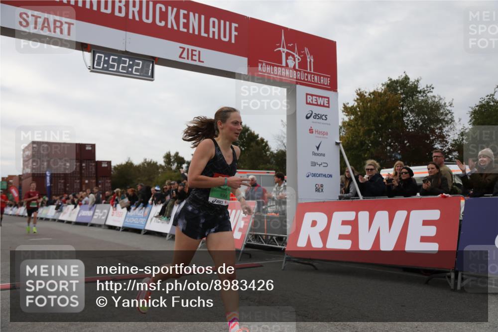 03.10.2025 - Köhlbrandbrückenlauf Yannick Fuchs http://msf.ph/oto/8983426 03.10.2025 15:52:19 Ziel 8968, 9269, 9602 meine-sportfotos.de