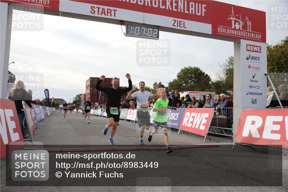 03.10.2025 - Köhlbrandbrückenlauf Yannick Fuchs http://msf.ph/oto/8983449 03.10.2025 16:07:00 Ziel 7174, 7228, 7263, 7322, 7995, 8866, 8967, 9416, 9417 meine-sportfotos.de