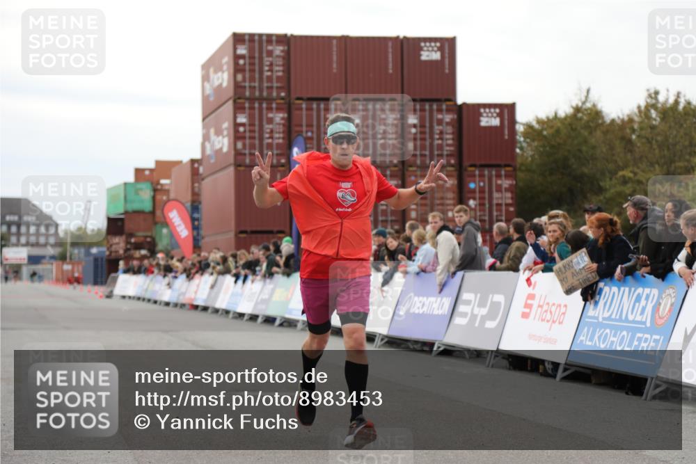 03.10.2025 - Köhlbrandbrückenlauf Yannick Fuchs http://msf.ph/oto/8983453 03.10.2025 15:52:23 Ziel 9269, 9602 meine-sportfotos.de