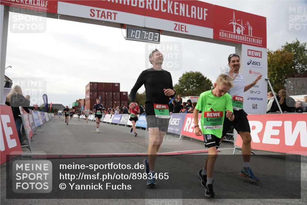 03.10.2025 - Köhlbrandbrückenlauf Yannick Fuchs http://msf.ph/oto/8983465 03.10.2025 16:07:01 Ziel 7174, 7228, 7263, 7322, 7995, 8026, 8866, 8967, 9416, 9417 meine-sportfotos.de