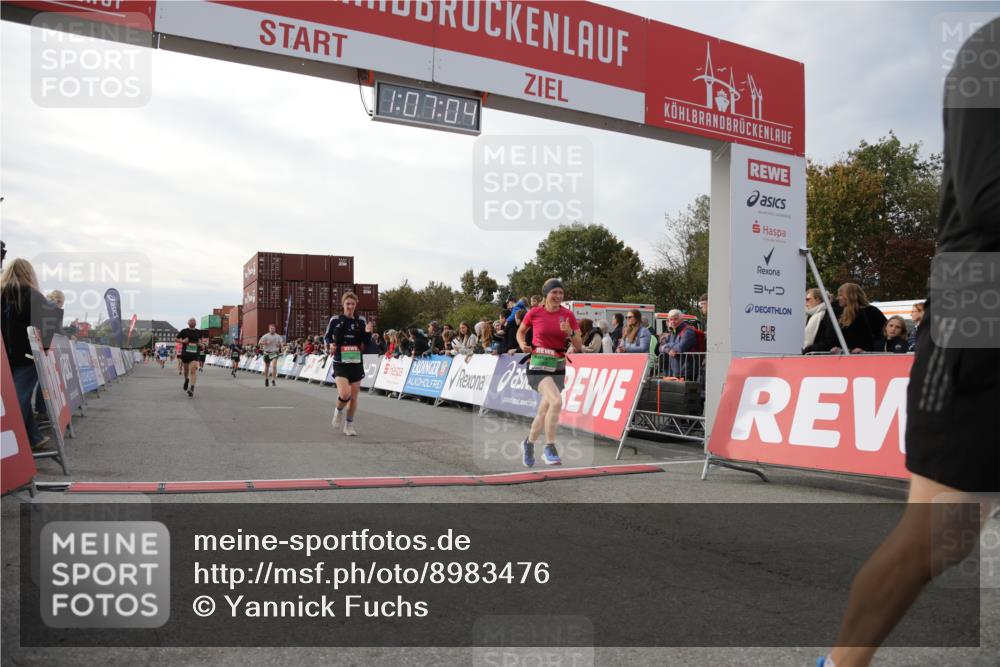 03.10.2025 - Köhlbrandbrückenlauf Yannick Fuchs http://msf.ph/oto/8983476 03.10.2025 16:07:02 Ziel 7174, 7228, 7322, 7995, 8026, 8847, 8866, 8967, 9416, 9417 meine-sportfotos.de