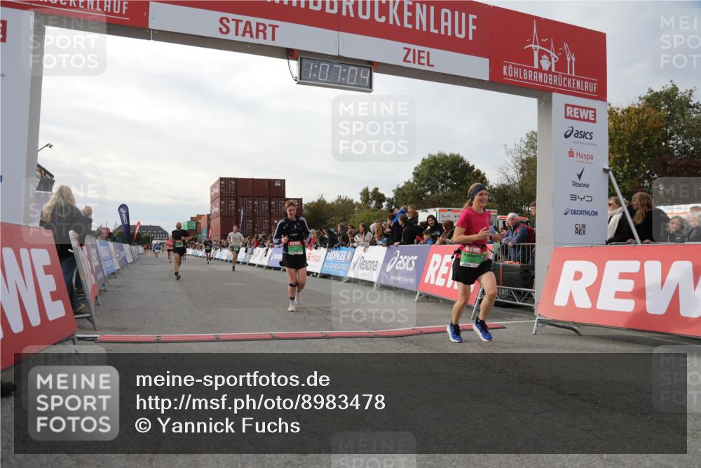 03.10.2025 - Köhlbrandbrückenlauf Yannick Fuchs http://msf.ph/oto/8983478 03.10.2025 16:07:03 Ziel 7174, 7228, 7322, 7995, 8026, 8847, 8866, 9416, 9417 meine-sportfotos.de