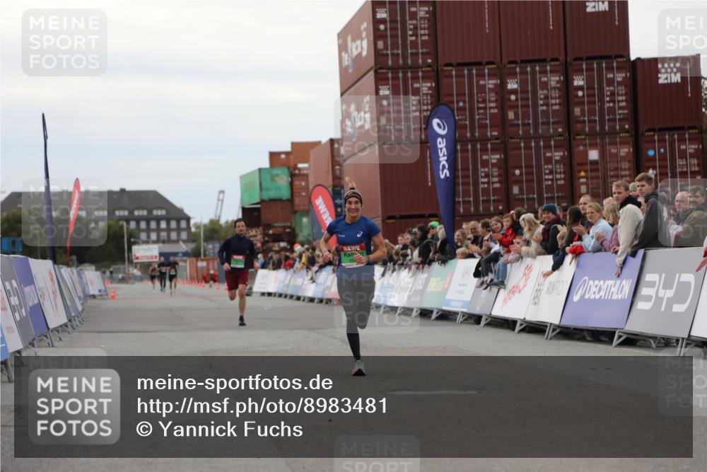 03.10.2025 - Köhlbrandbrückenlauf Yannick Fuchs http://msf.ph/oto/8983481 03.10.2025 15:53:02 Ziel 9461, 9591 meine-sportfotos.de