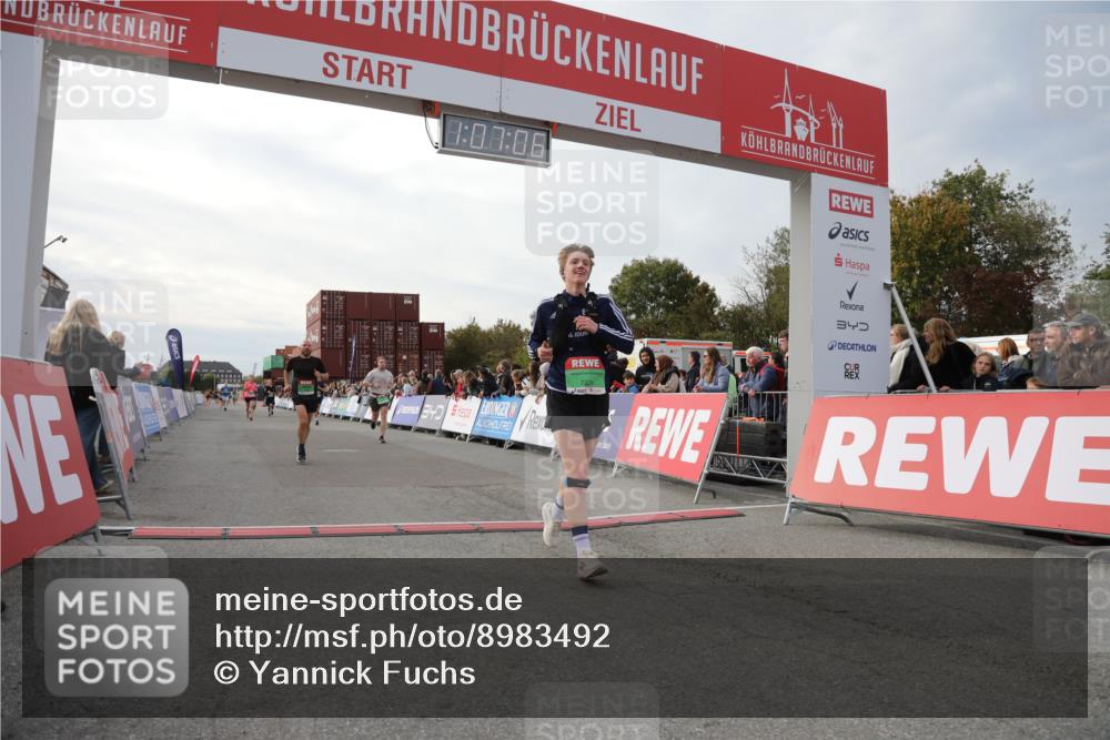 03.10.2025 - Köhlbrandbrückenlauf Yannick Fuchs http://msf.ph/oto/8983492 03.10.2025 16:07:04 Ziel 7174, 7228, 7322, 7995, 8026, 8847, 9416 meine-sportfotos.de