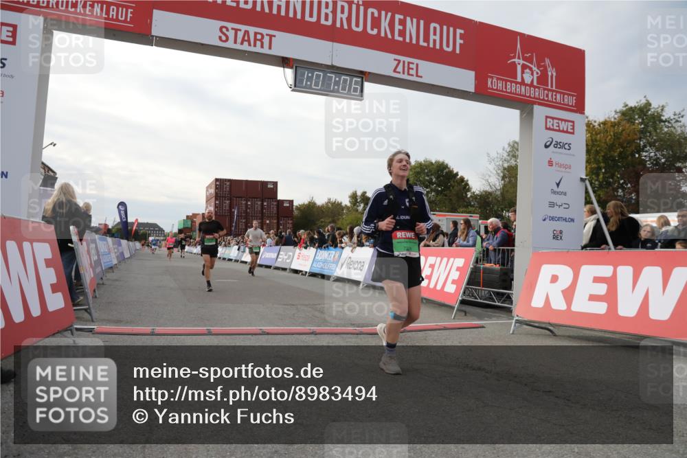 03.10.2025 - Köhlbrandbrückenlauf Yannick Fuchs http://msf.ph/oto/8983494 03.10.2025 16:07:04 Ziel 7174, 7228, 7322, 7995, 8026, 8847, 9416 meine-sportfotos.de