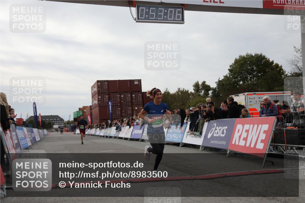 03.10.2025 - Köhlbrandbrückenlauf Yannick Fuchs http://msf.ph/oto/8983500 03.10.2025 15:53:04 Ziel 9461, 9591 meine-sportfotos.de