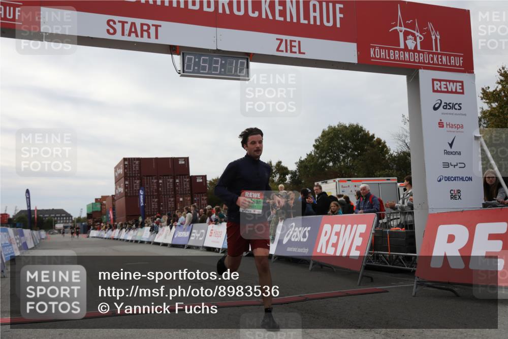 03.10.2025 - Köhlbrandbrückenlauf Yannick Fuchs http://msf.ph/oto/8983536 03.10.2025 15:53:08 Ziel 9461, 9591 meine-sportfotos.de