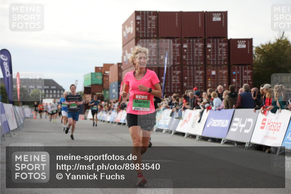 03.10.2025 - Köhlbrandbrückenlauf Yannick Fuchs http://msf.ph/oto/8983540 03.10.2025 16:07:10 Ziel 7174, 7302, 7340, 7560, 8026, 8847, 8925 meine-sportfotos.de