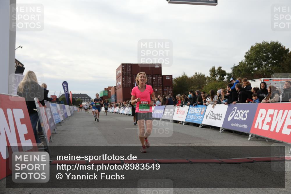 03.10.2025 - Köhlbrandbrückenlauf Yannick Fuchs http://msf.ph/oto/8983549 03.10.2025 16:07:10 Ziel 7174, 7302, 7340, 7560, 8026, 8847, 8925 meine-sportfotos.de