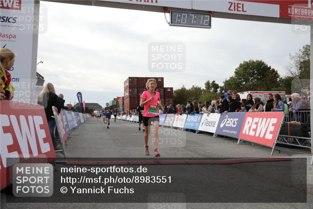 03.10.2025 - Köhlbrandbrückenlauf Yannick Fuchs http://msf.ph/oto/8983551 03.10.2025 16:07:11 Ziel 7093, 7174, 7302, 7340, 7560, 8026, 8847, 8925 meine-sportfotos.de