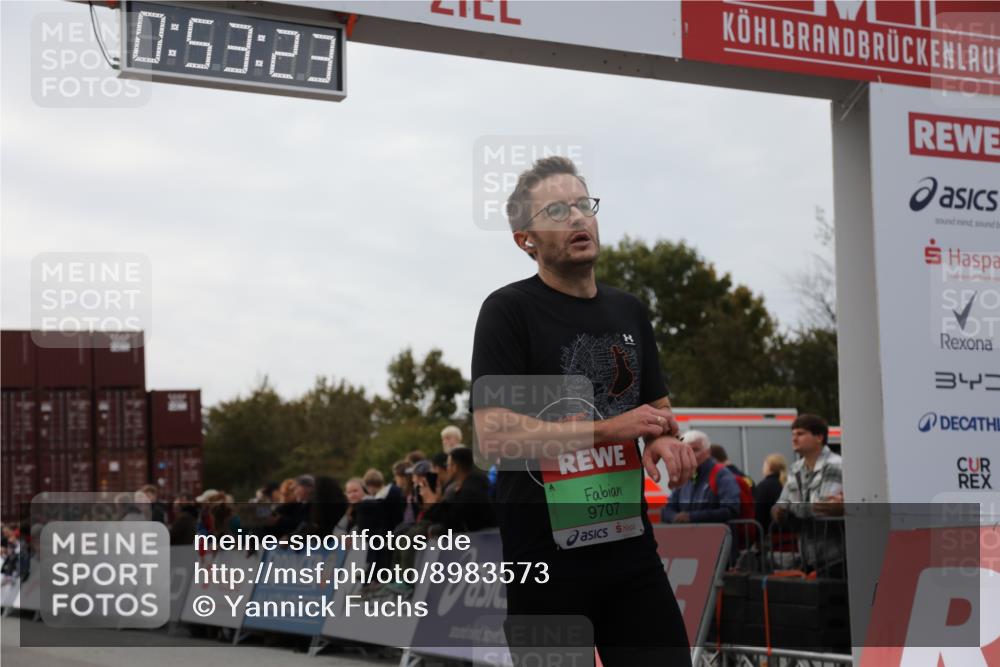 03.10.2025 - Köhlbrandbrückenlauf Yannick Fuchs http://msf.ph/oto/8983573 03.10.2025 15:53:21 Ziel 7143, 9707 meine-sportfotos.de