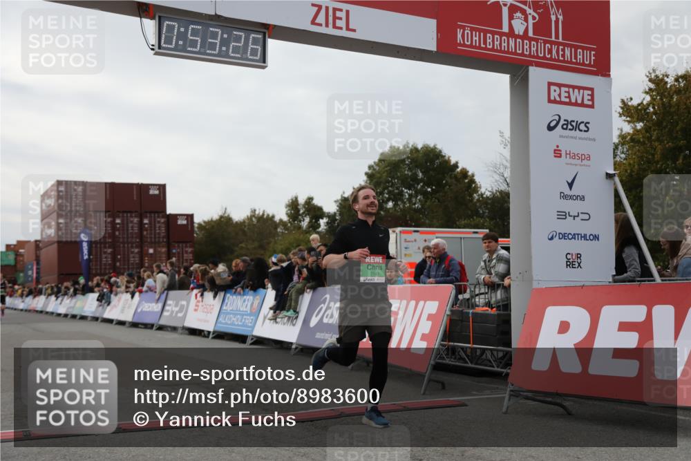 03.10.2025 - Köhlbrandbrückenlauf Yannick Fuchs http://msf.ph/oto/8983600 03.10.2025 15:53:24 Ziel 7143, 9058 meine-sportfotos.de