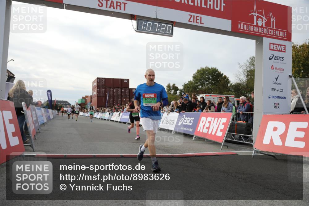 03.10.2025 - Köhlbrandbrückenlauf Yannick Fuchs http://msf.ph/oto/8983626 03.10.2025 16:07:19 Ziel 7093, 7302, 7340, 7402, 7434, 9018, 9261 meine-sportfotos.de