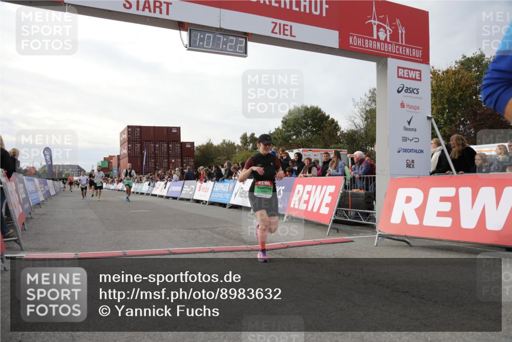03.10.2025 - Köhlbrandbrückenlauf Yannick Fuchs http://msf.ph/oto/8983632 03.10.2025 16:07:20 Ziel 7093, 7302, 7340, 7402, 7434, 9018, 9261 meine-sportfotos.de