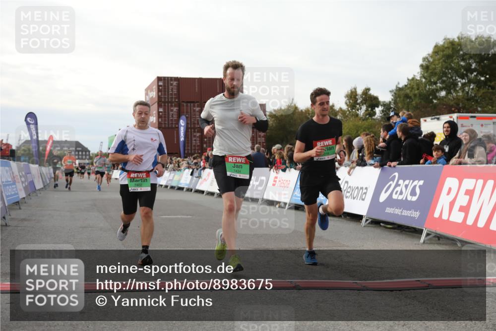 03.10.2025 - Köhlbrandbrückenlauf Yannick Fuchs http://msf.ph/oto/8983675 03.10.2025 16:07:24 Ziel 7056, 7071, 7172, 7365, 7402, 7434, 7499, 8919, 9018, 9261 meine-sportfotos.de