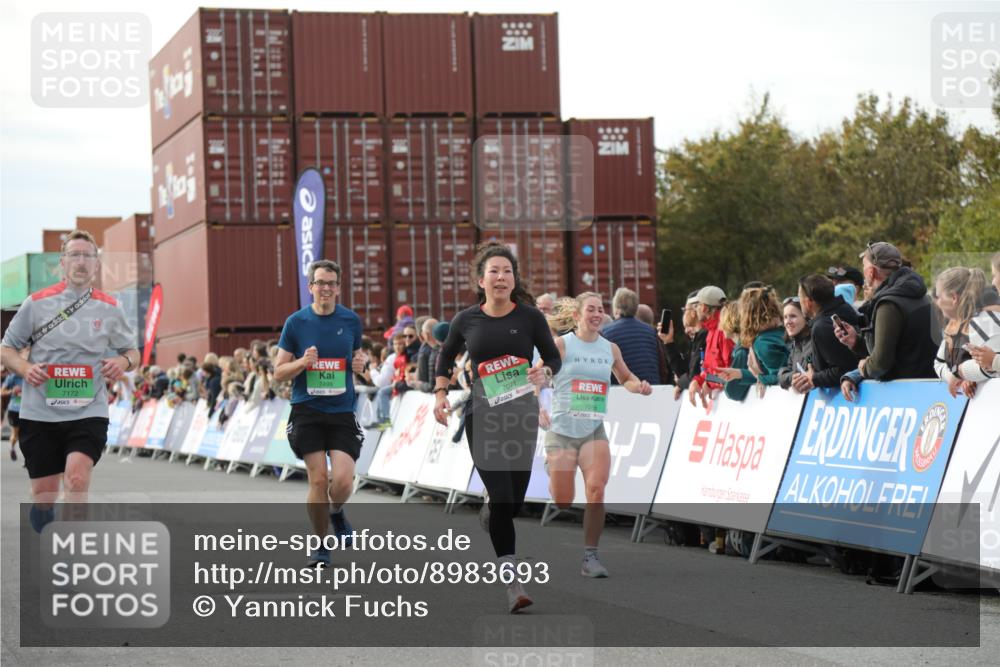 03.10.2025 - Köhlbrandbrückenlauf Yannick Fuchs http://msf.ph/oto/8983693 03.10.2025 16:07:28 Ziel 7056, 7071, 7172, 7365, 7402, 7434, 7499, 8745, 8919, 9018 meine-sportfotos.de
