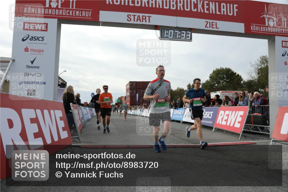 03.10.2025 - Köhlbrandbrückenlauf Yannick Fuchs http://msf.ph/oto/8983720 03.10.2025 16:07:31 Ziel 7056, 7071, 7172, 7179, 7365, 7499, 8745, 8862, 8919 meine-sportfotos.de