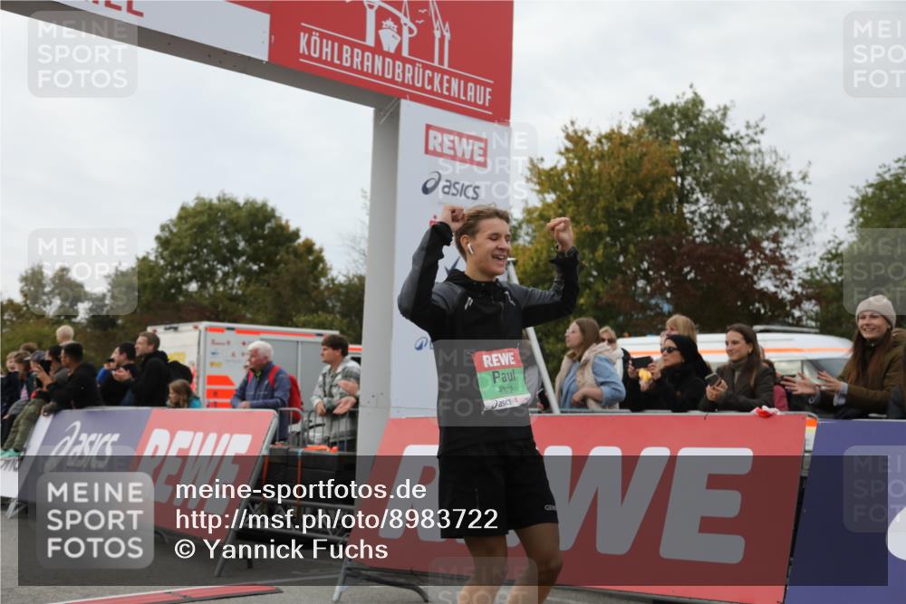 03.10.2025 - Köhlbrandbrückenlauf Yannick Fuchs http://msf.ph/oto/8983722 03.10.2025 15:53:49 Ziel 7074, 7181, 9268, 9322, 9718 meine-sportfotos.de
