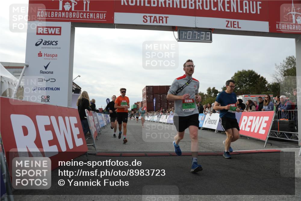 03.10.2025 - Köhlbrandbrückenlauf Yannick Fuchs http://msf.ph/oto/8983723 03.10.2025 16:07:31 Ziel 7056, 7071, 7172, 7179, 7365, 7499, 8745, 8862, 8919 meine-sportfotos.de