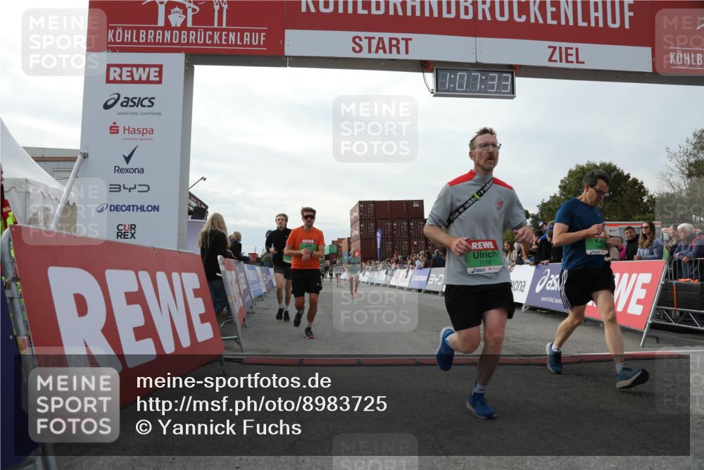 03.10.2025 - Köhlbrandbrückenlauf Yannick Fuchs http://msf.ph/oto/8983725 03.10.2025 16:07:31 Ziel 7056, 7071, 7172, 7179, 7365, 7499, 8745, 8862, 8919 meine-sportfotos.de