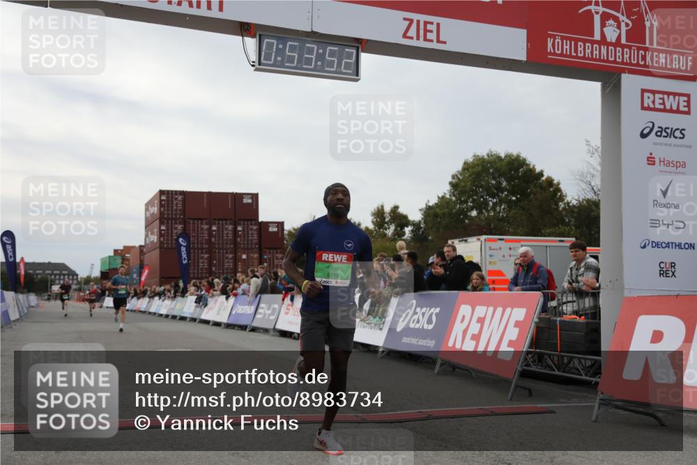 03.10.2025 - Köhlbrandbrückenlauf Yannick Fuchs http://msf.ph/oto/8983734 03.10.2025 15:53:50 Ziel 7074, 7181, 9268, 9322, 9718 meine-sportfotos.de