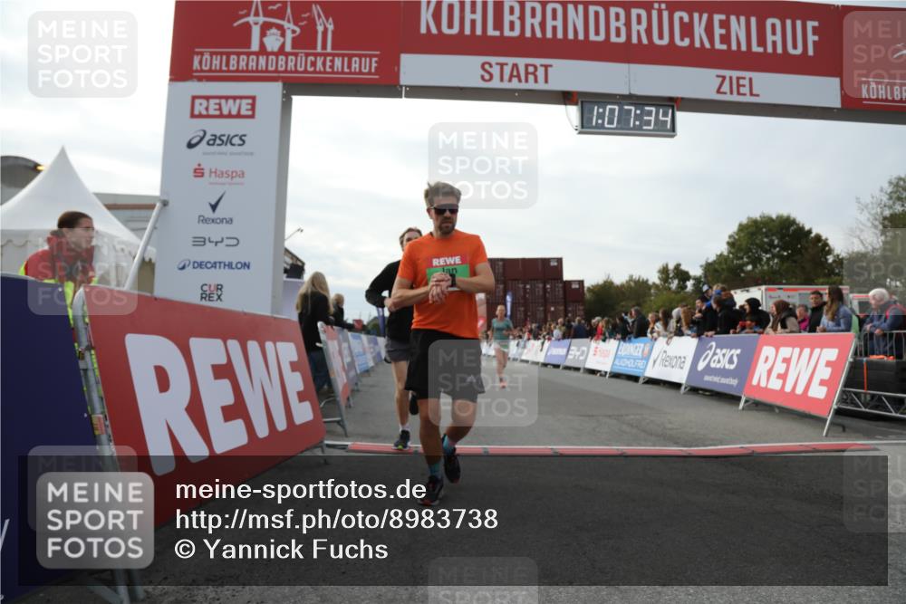 03.10.2025 - Köhlbrandbrückenlauf Yannick Fuchs http://msf.ph/oto/8983738 03.10.2025 16:07:32 Ziel 7056, 7071, 7172, 7179, 7365, 7499, 8745, 8862, 8919 meine-sportfotos.de