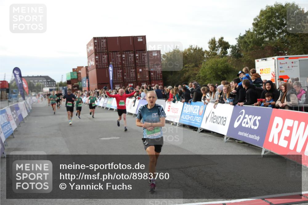 03.10.2025 - Köhlbrandbrückenlauf Yannick Fuchs http://msf.ph/oto/8983760 03.10.2025 16:07:37 Ziel 7179, 7674, 8745, 8862, 9020, 9456, 9457 meine-sportfotos.de