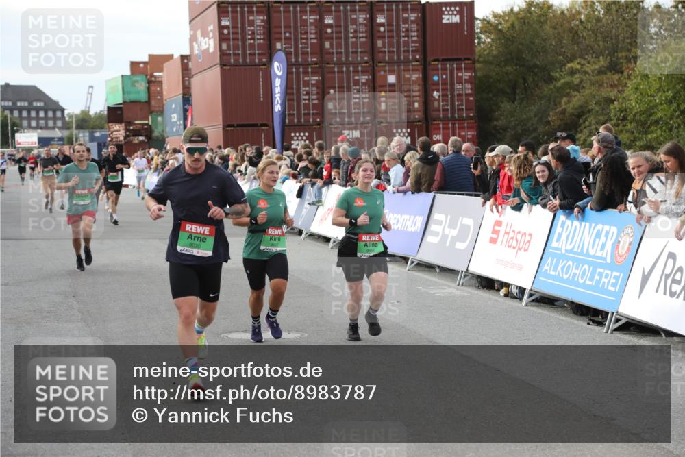 03.10.2025 - Köhlbrandbrückenlauf Yannick Fuchs http://msf.ph/oto/8983787 03.10.2025 16:07:40 Ziel 7179, 7588, 7674, 7780, 8035, 8862, 9020, 9099, 9456, 9457 meine-sportfotos.de