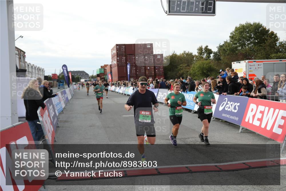 03.10.2025 - Köhlbrandbrückenlauf Yannick Fuchs http://msf.ph/oto/8983803 03.10.2025 16:07:41 Ziel 7179, 7588, 7674, 7763, 7780, 8035, 8862, 9020, 9099, 9456, 9457 meine-sportfotos.de