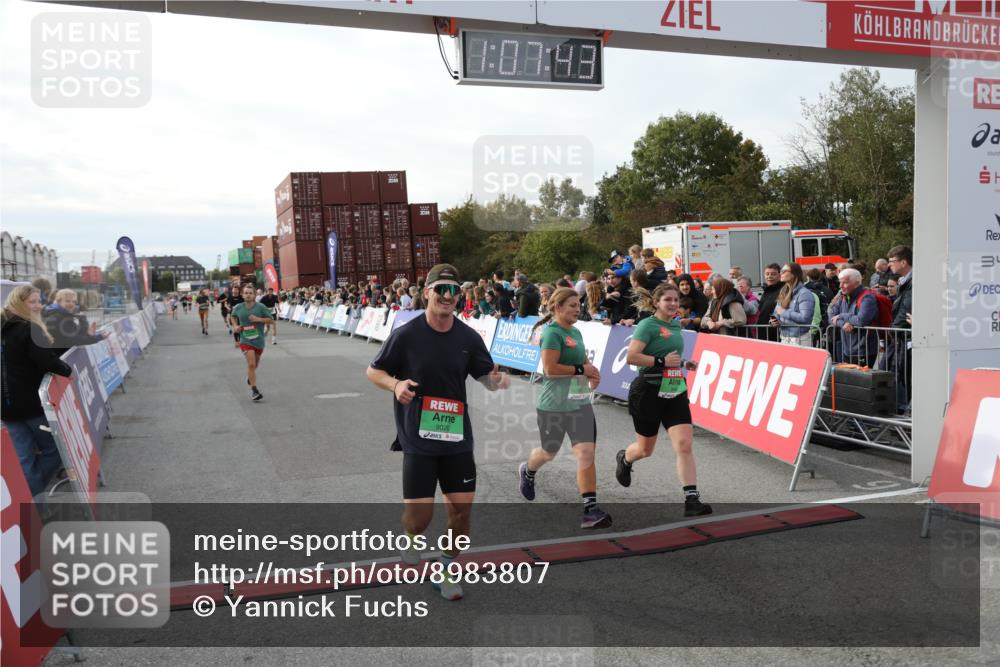 03.10.2025 - Köhlbrandbrückenlauf Yannick Fuchs http://msf.ph/oto/8983807 03.10.2025 16:07:42 Ziel 7179, 7588, 7674, 7763, 7780, 8035, 9020, 9099, 9456, 9457 meine-sportfotos.de