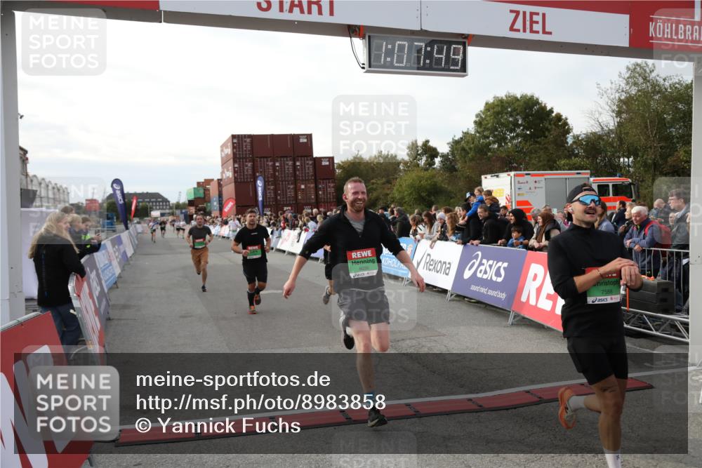 03.10.2025 - Köhlbrandbrückenlauf Yannick Fuchs http://msf.ph/oto/8983858 03.10.2025 16:07:47 Ziel 7588, 7674, 7713, 7763, 7780, 8035, 9096, 9099 meine-sportfotos.de