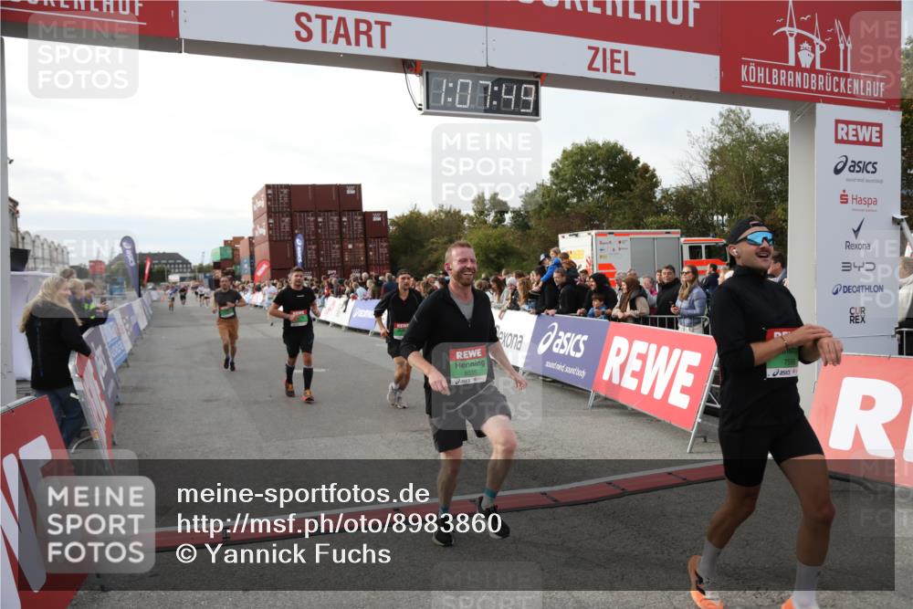 03.10.2025 - Köhlbrandbrückenlauf Yannick Fuchs http://msf.ph/oto/8983860 03.10.2025 16:07:47 Ziel 7588, 7674, 7713, 7763, 7780, 8035, 9096, 9099 meine-sportfotos.de