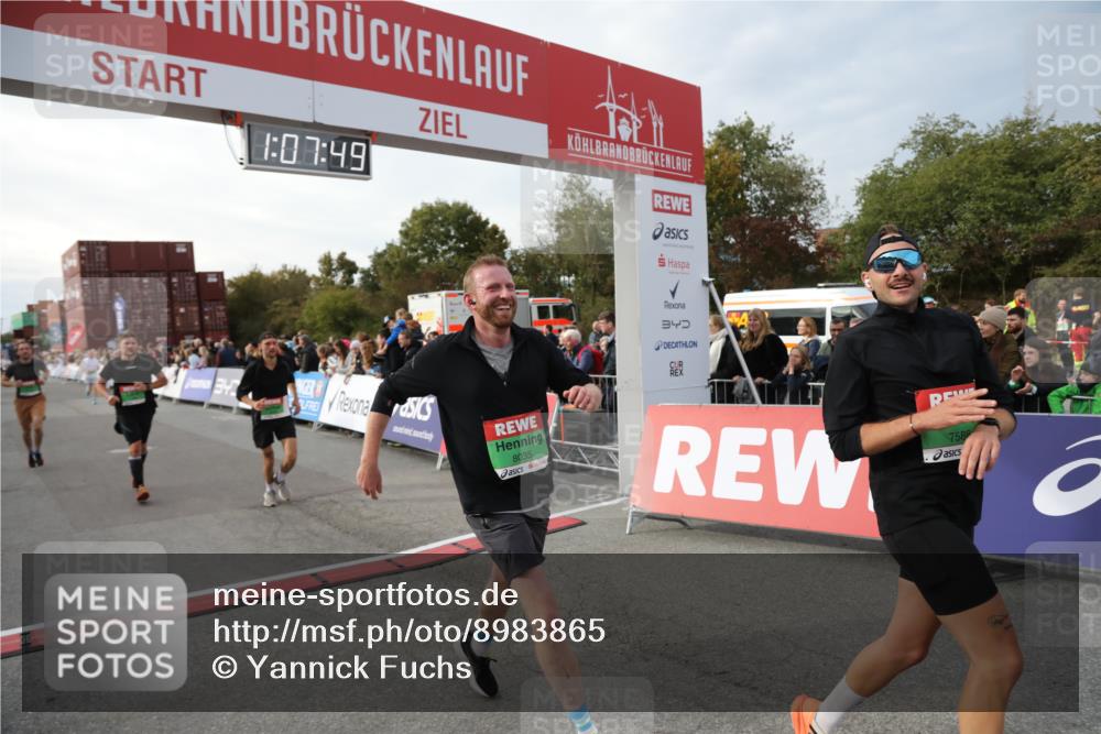 03.10.2025 - Köhlbrandbrückenlauf Yannick Fuchs http://msf.ph/oto/8983865 03.10.2025 16:07:48 Ziel 7588, 7674, 7713, 7763, 7780, 8035, 9096, 9099 meine-sportfotos.de
