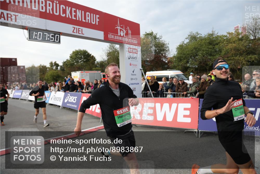 03.10.2025 - Köhlbrandbrückenlauf Yannick Fuchs http://msf.ph/oto/8983867 03.10.2025 16:07:48 Ziel 7588, 7674, 7713, 7763, 7780, 8035, 9096, 9099 meine-sportfotos.de