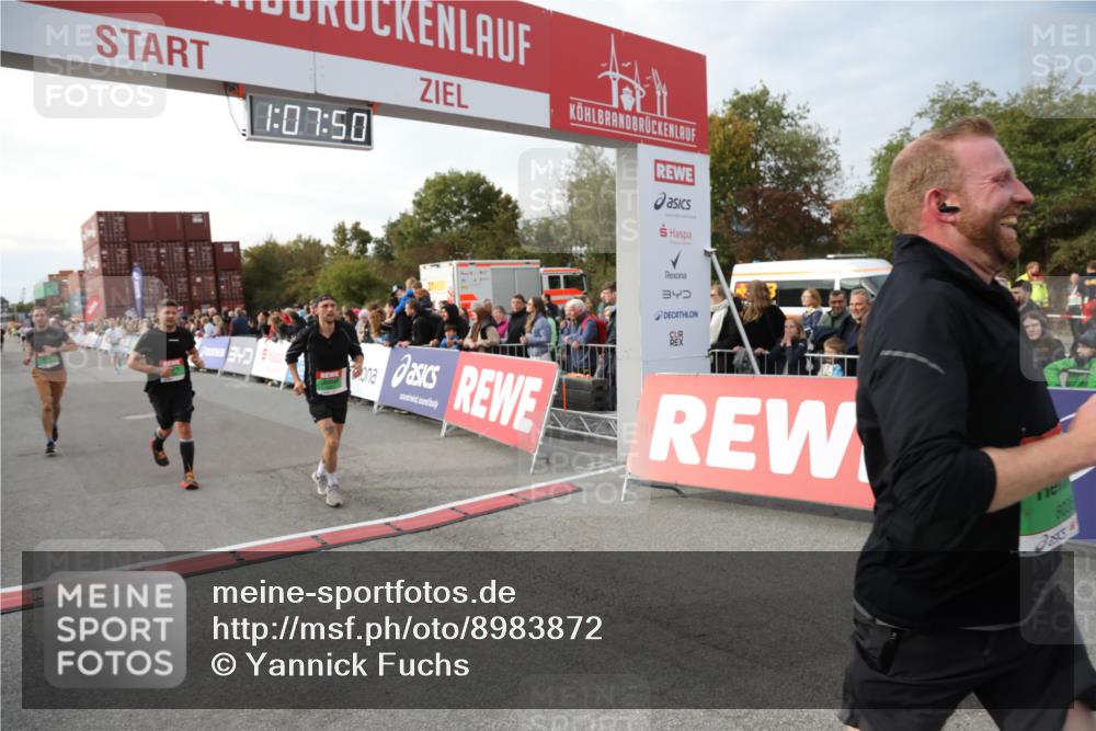 03.10.2025 - Köhlbrandbrückenlauf Yannick Fuchs http://msf.ph/oto/8983872 03.10.2025 16:07:48 Ziel 7588, 7674, 7713, 7763, 7780, 8035, 9096, 9099 meine-sportfotos.de
