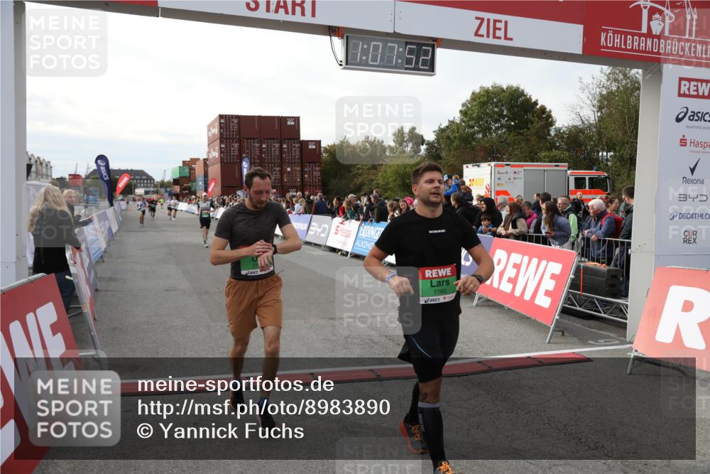 03.10.2025 - Köhlbrandbrückenlauf Yannick Fuchs http://msf.ph/oto/8983890 03.10.2025 16:07:50 Ziel 7085, 7588, 7713, 7763, 7780, 8035, 8824, 9096, 9099 meine-sportfotos.de