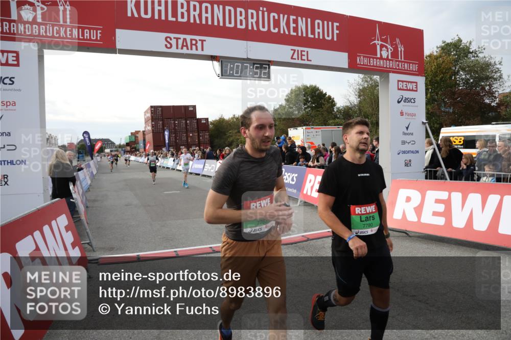 03.10.2025 - Köhlbrandbrückenlauf Yannick Fuchs http://msf.ph/oto/8983896 03.10.2025 16:07:51 Ziel 7085, 7335, 7713, 7763, 7780, 8824, 9096, 9099 meine-sportfotos.de