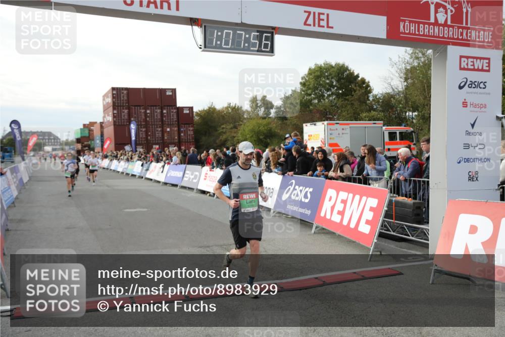 03.10.2025 - Köhlbrandbrückenlauf Yannick Fuchs http://msf.ph/oto/8983929 03.10.2025 16:07:55 Ziel 7085, 7335, 7494, 7713, 8824, 9096, 9543 meine-sportfotos.de