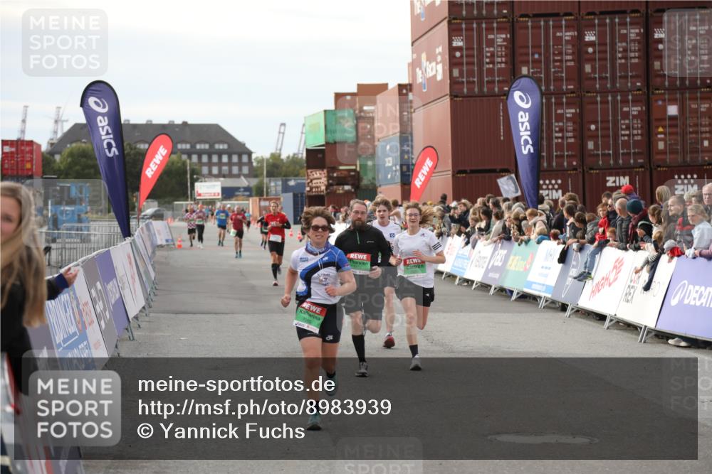 03.10.2025 - Köhlbrandbrückenlauf Yannick Fuchs http://msf.ph/oto/8983939 03.10.2025 16:07:56 Ziel 7085, 7335, 7494, 7713, 8824, 9096, 9543 meine-sportfotos.de