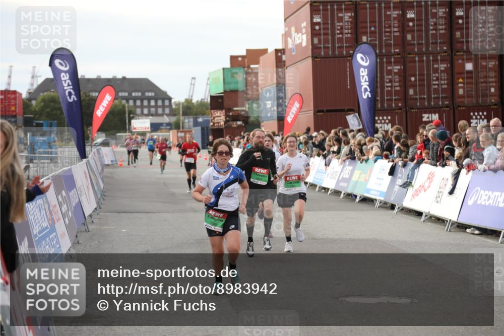 03.10.2025 - Köhlbrandbrückenlauf Yannick Fuchs http://msf.ph/oto/8983942 03.10.2025 16:07:56 Ziel 7085, 7335, 7494, 7713, 8824, 9096, 9543 meine-sportfotos.de