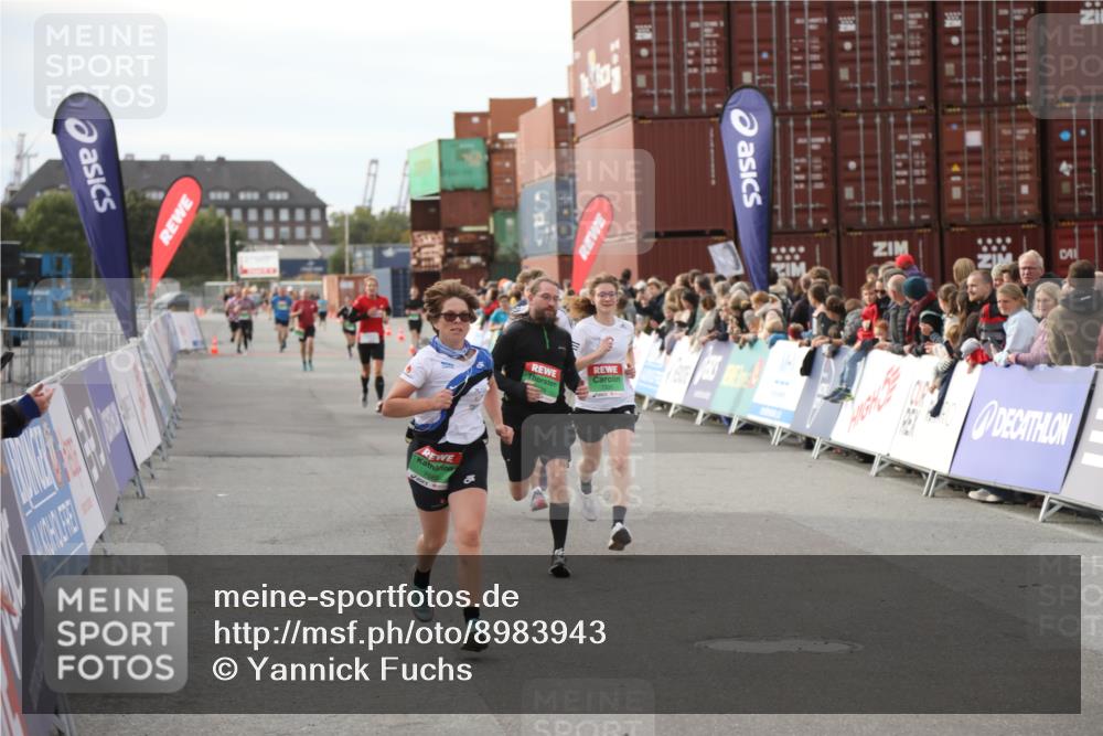 03.10.2025 - Köhlbrandbrückenlauf Yannick Fuchs http://msf.ph/oto/8983943 03.10.2025 16:07:56 Ziel 7085, 7335, 7494, 7713, 8824, 9096, 9543 meine-sportfotos.de