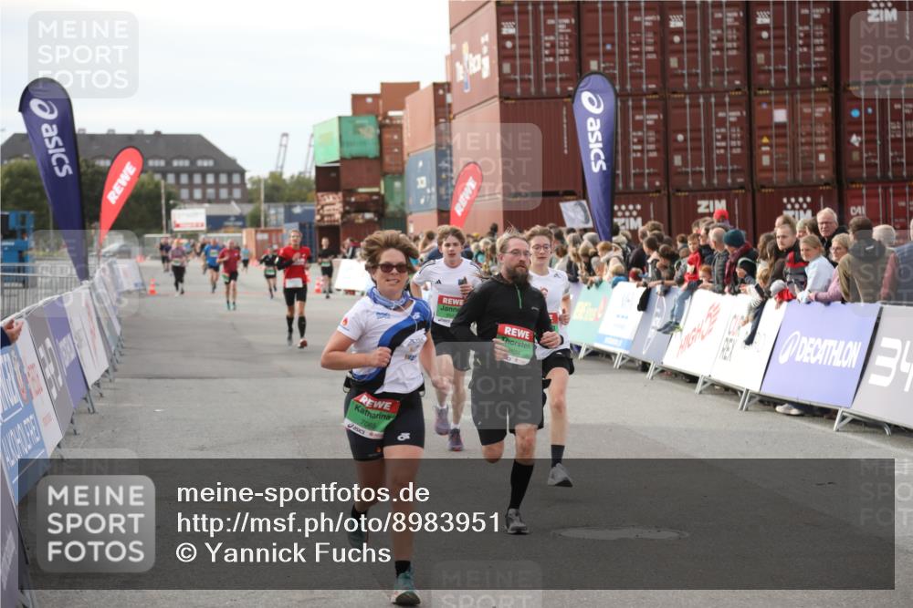 03.10.2025 - Köhlbrandbrückenlauf Yannick Fuchs http://msf.ph/oto/8983951 03.10.2025 16:07:57 Ziel 7085, 7335, 7494, 7713, 8824, 9096, 9543 meine-sportfotos.de