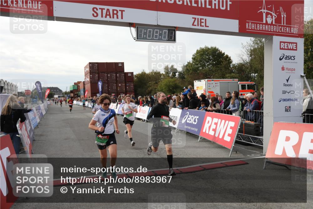 03.10.2025 - Köhlbrandbrückenlauf Yannick Fuchs http://msf.ph/oto/8983967 03.10.2025 16:07:59 Ziel 7085, 7319, 7335, 7494, 8824, 9072, 9543 meine-sportfotos.de