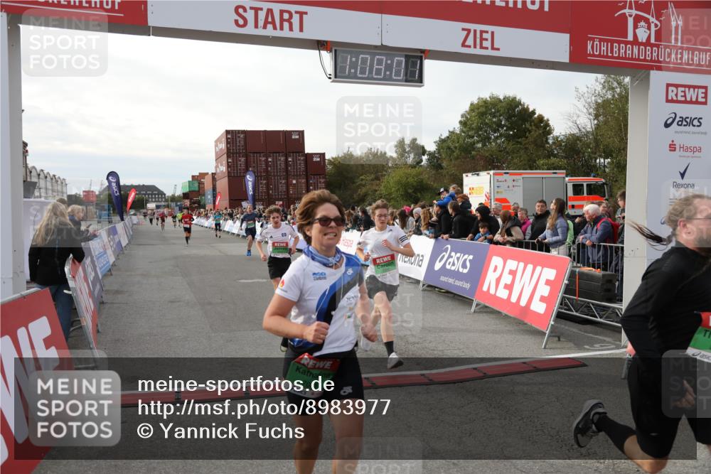 03.10.2025 - Köhlbrandbrückenlauf Yannick Fuchs http://msf.ph/oto/8983977 03.10.2025 16:07:59 Ziel 7085, 7319, 7335, 7494, 8824, 9072, 9543 meine-sportfotos.de