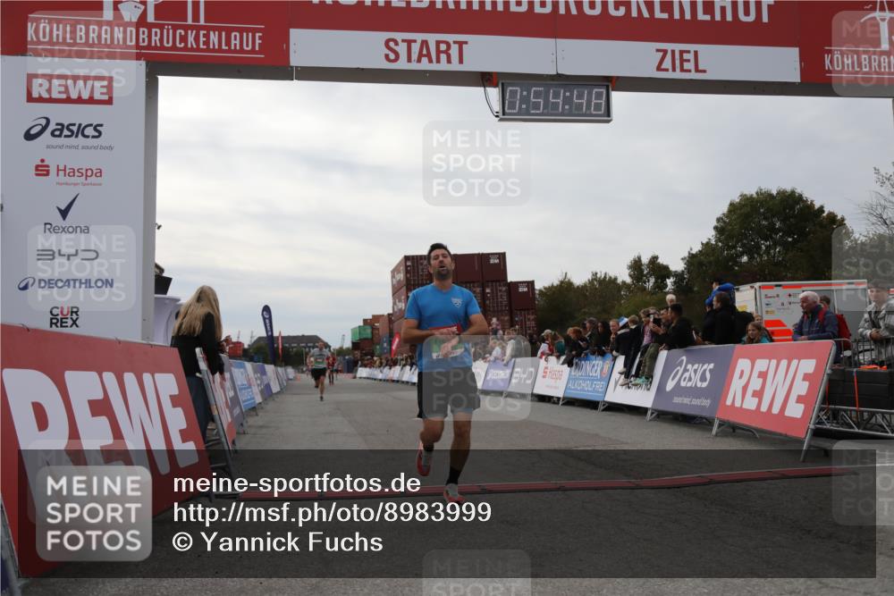 03.10.2025 - Köhlbrandbrückenlauf Yannick Fuchs http://msf.ph/oto/8983999 03.10.2025 15:54:47 Ziel 7068, 7809, 8872, 9481 meine-sportfotos.de