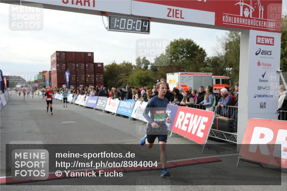 03.10.2025 - Köhlbrandbrückenlauf Yannick Fuchs http://msf.ph/oto/8984004 03.10.2025 16:08:03 Ziel 7319, 7335, 7494, 9072, 9543 meine-sportfotos.de