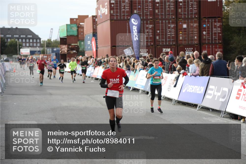 03.10.2025 - Köhlbrandbrückenlauf Yannick Fuchs http://msf.ph/oto/8984011 03.10.2025 16:08:04 Ziel 7319, 7494, 9072, 9543 meine-sportfotos.de
